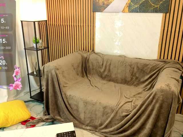 SugarNyaa's BongaCams show and profile