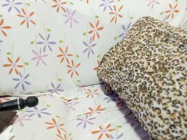 Foreversweetx's BongaCams show and profile