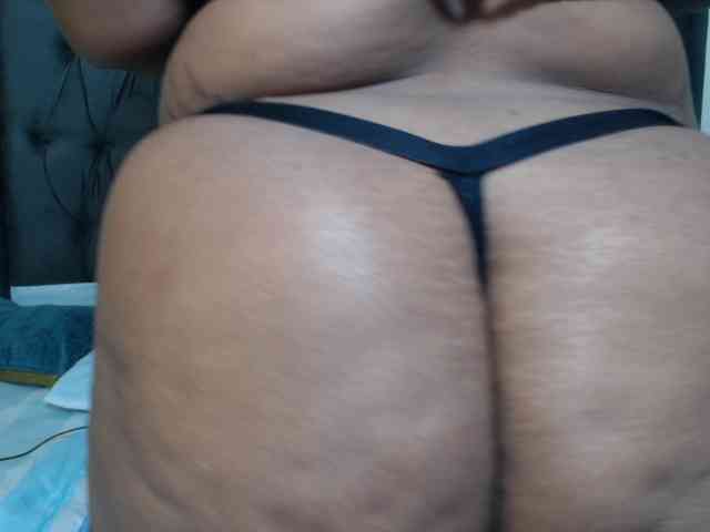 Your-Milly168 webcam