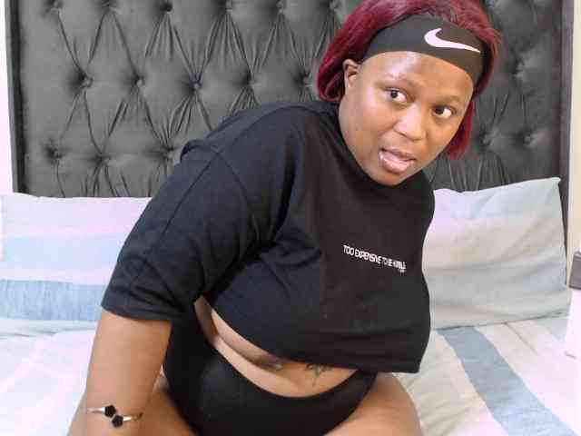 Your-Milly168 webcam