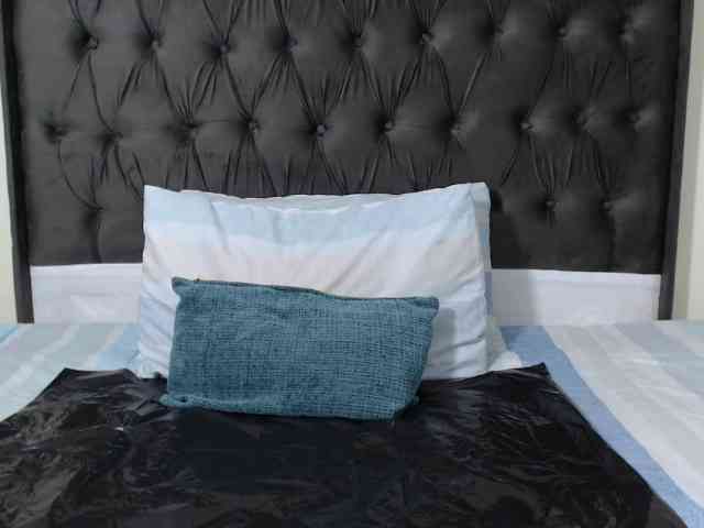 Your-Milly168 webcam