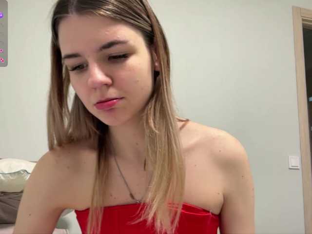 Peachy-keens's BongaCams show and profile