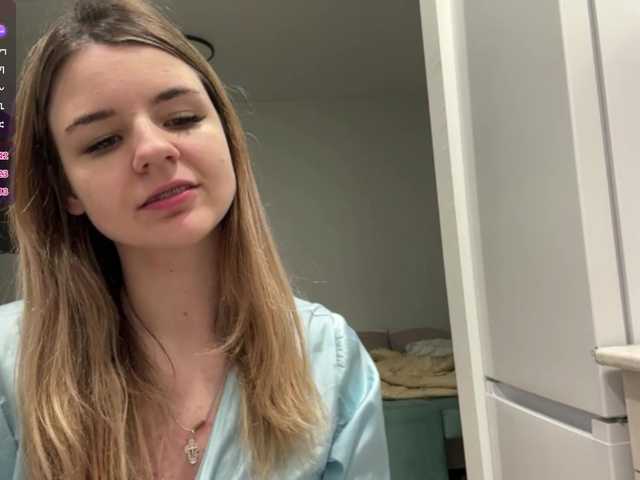 Peachy-keens's BongaCams show and profile