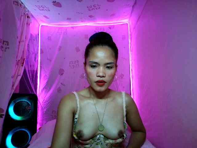 LovelyQueen Live Webcam on BongaCams