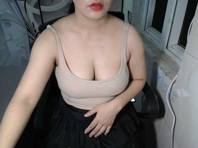 Hana112 Live Cam on BongaCams