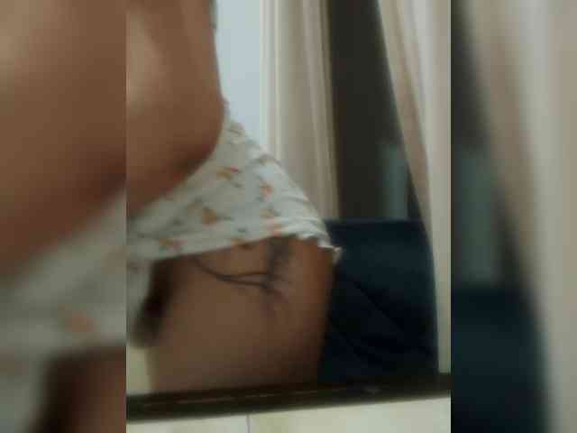 Chery001 Live Webcam on BongaCams