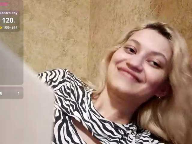 DetraRediger's BongaCams show and profile