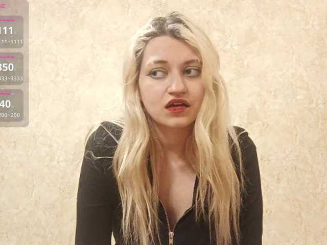 DetraRediger's BongaCams show and profile