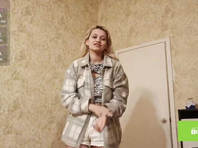 DetraRediger's BongaCams show and profile