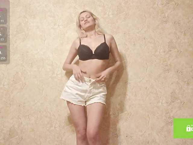 DetraRediger's BongaCams show and profile