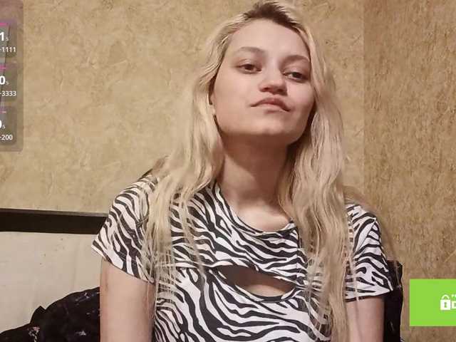 DetraRediger's BongaCams show and profile