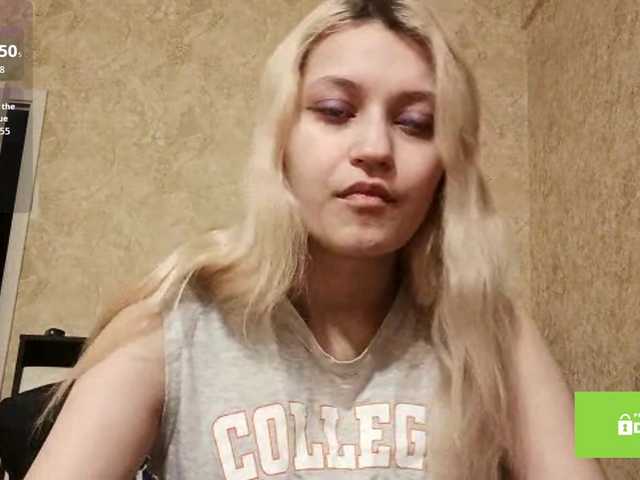 DetraRediger's BongaCams show and profile