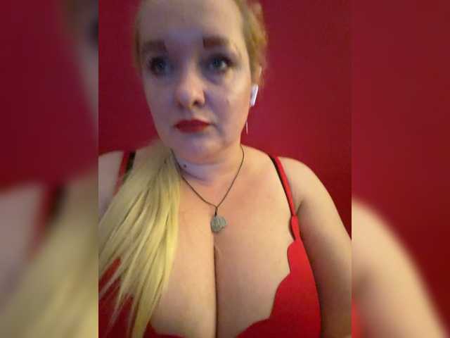 Karina57's BongaCams show and profile