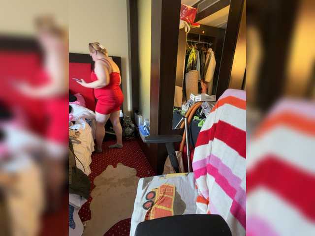 Karina57's BongaCams show and profile