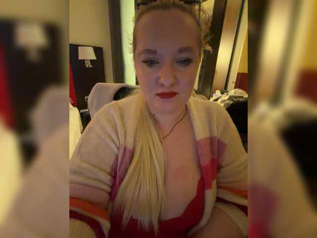 Karina57's BongaCams show and profile