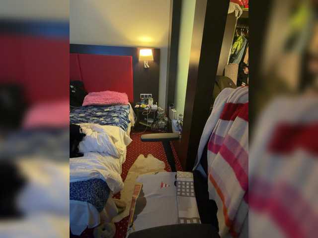 Karina57's BongaCams show and profile