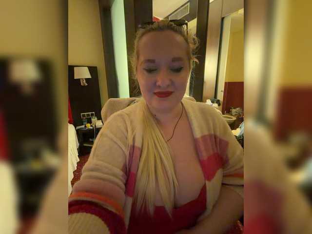 Karina57's BongaCams show and profile