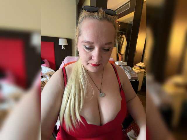 Karina57's BongaCams show and profile