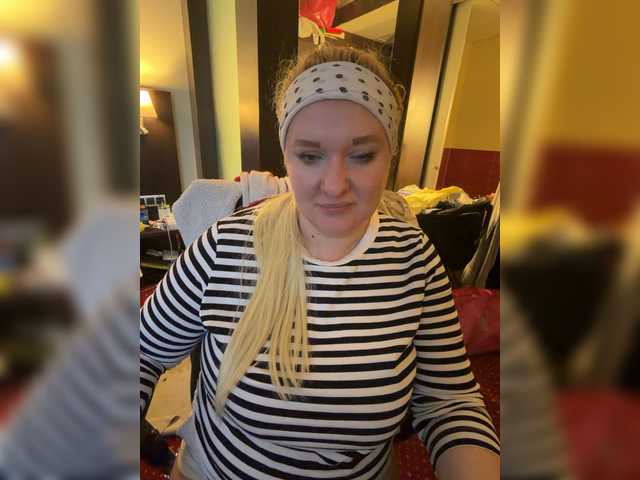 Karina57's BongaCams show and profile