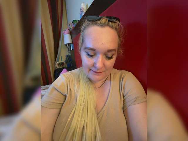 Karina57's BongaCams show and profile