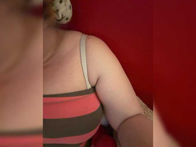 Karina57's BongaCams show and profile