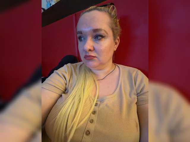 Karina57's BongaCams show and profile