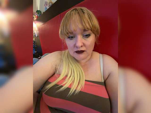 Karina57's BongaCams show and profile