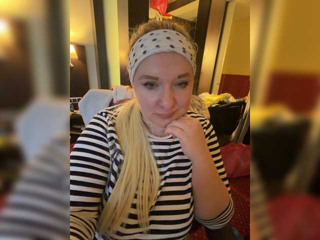 Karina57's BongaCams show and profile