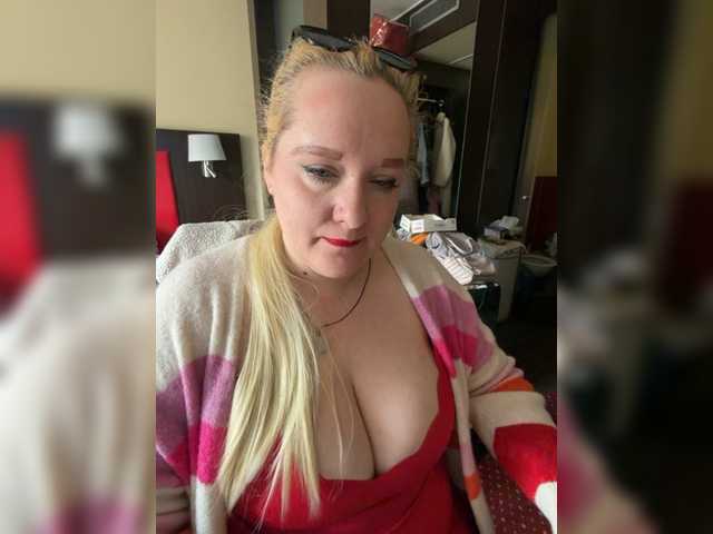 Karina57's BongaCams show and profile