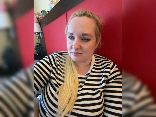 Karina57's BongaCams show and profile