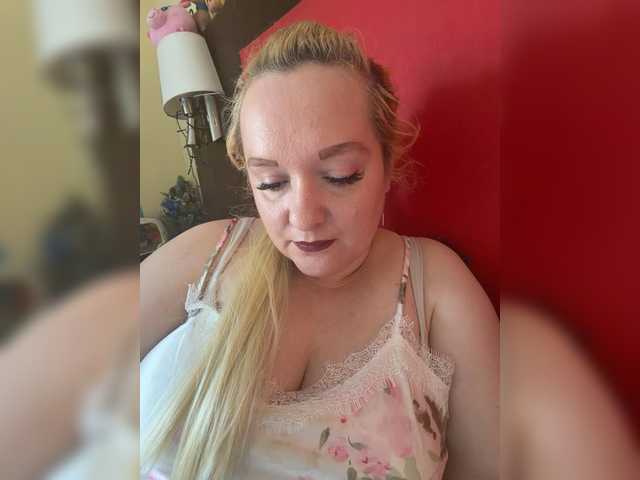 Karina57's BongaCams show and profile