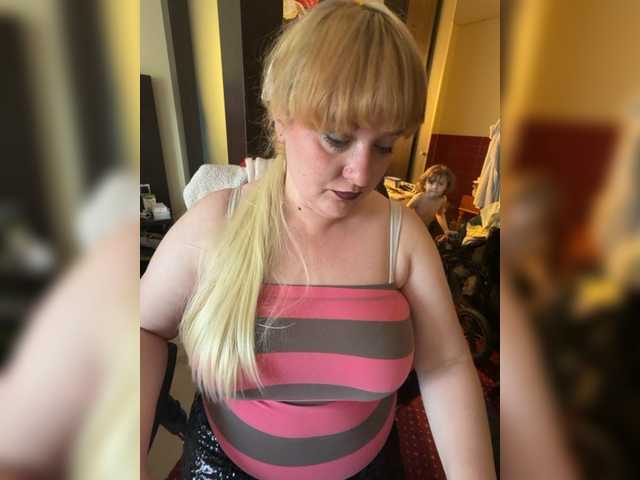 Karina57's BongaCams show and profile