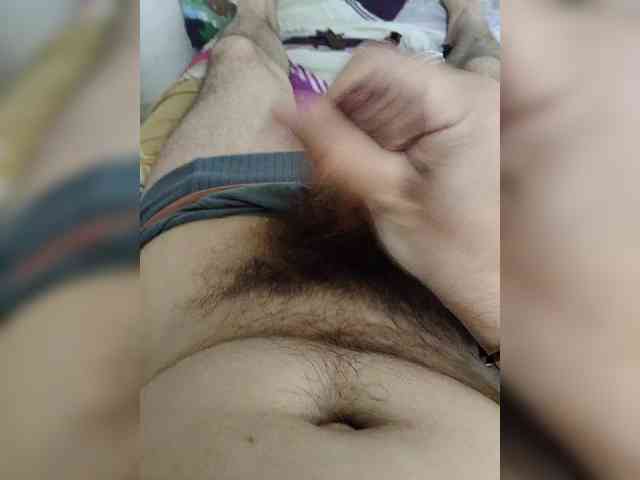 AlexBigLovea Live Webcam on BongaCams