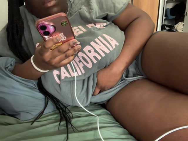nanaisbackkk Porn