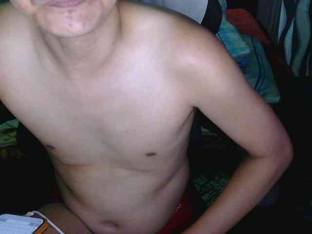 smoothpinoy1 Live Webcam on BongaCams