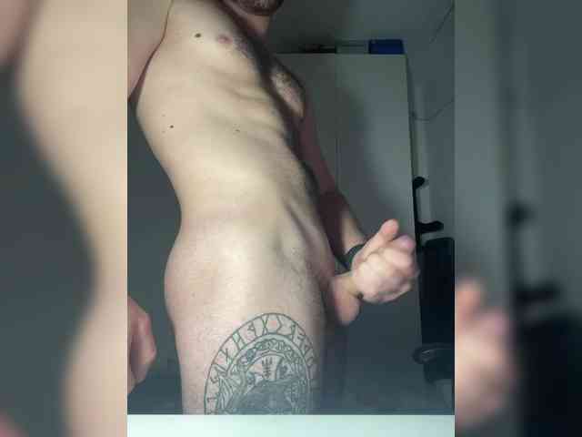 G0LDi Live Webcam on BongaCams