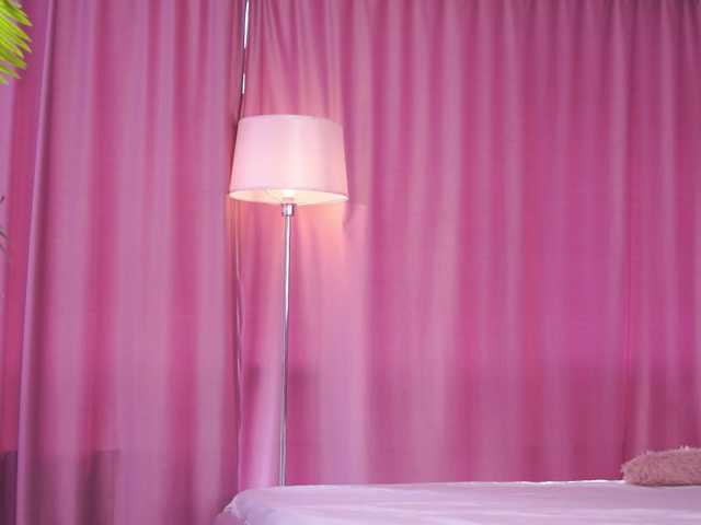 AnnSoleil's BongaCams show and profile