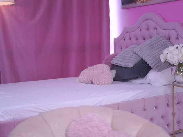 AnnSoleil's BongaCams show and profile