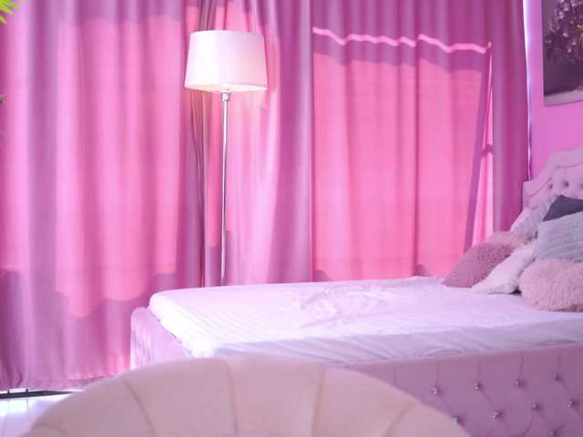 AnnSoleil's BongaCams show and profile