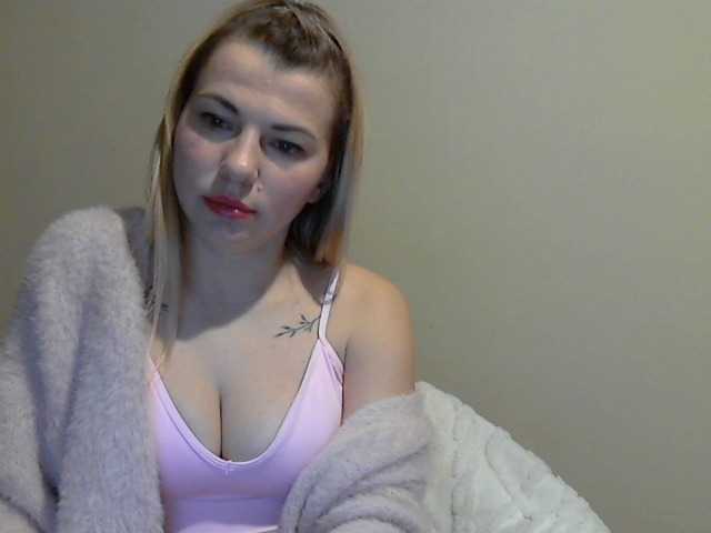 видео BlushingKitten