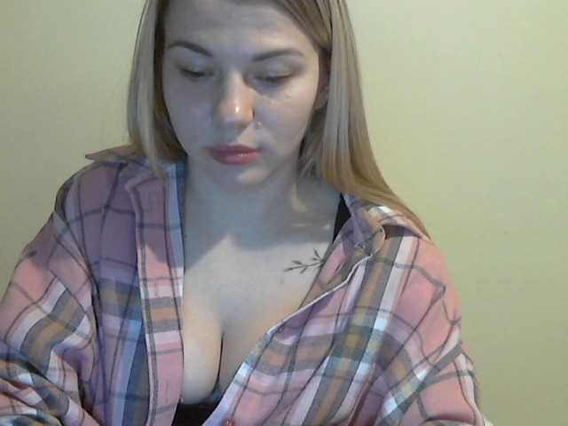 BlushingKitten's BongaCams show and profile