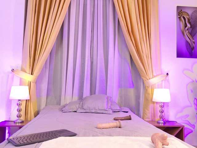 SalomeRossi's BongaCams show and profile