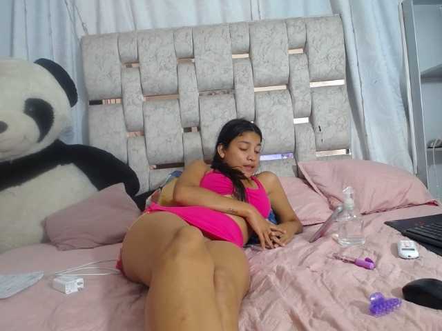 Shofia-bueno's BongaCams show and profile