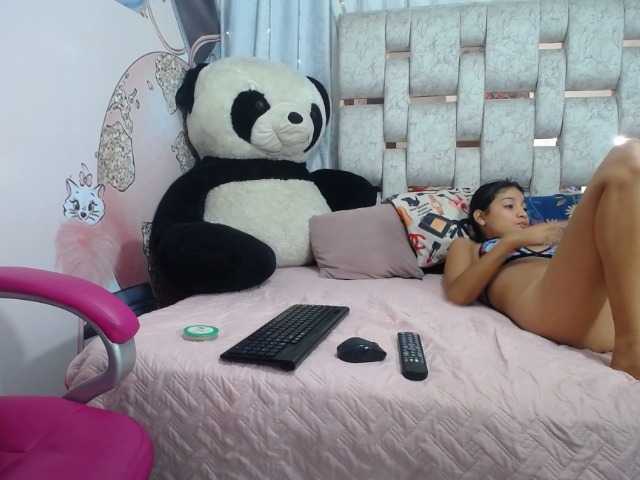 Shofia-bueno's BongaCams show and profile