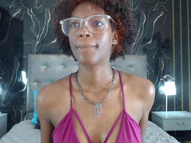 LeinFoxx's BongaCams show and profile