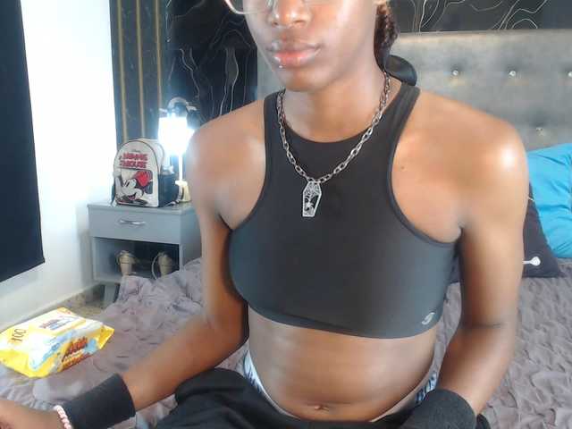 LeinFoxx's BongaCams show and profile