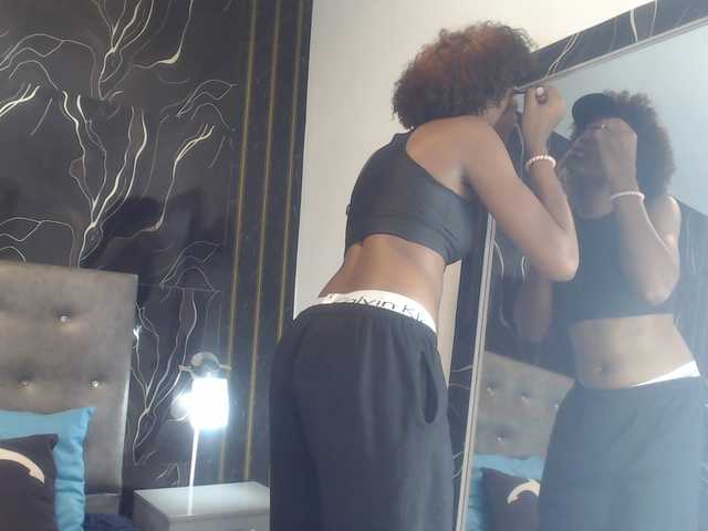 LeinFoxx's BongaCams show and profile