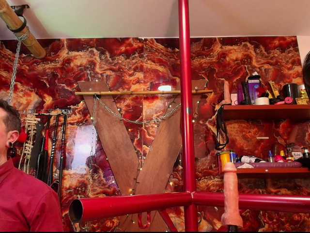 MASTER-N-BUNNIE's BongaCams show and profile