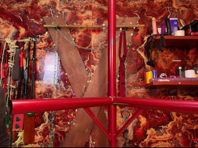 MASTER-N-BUNNIE's BongaCams show and profile