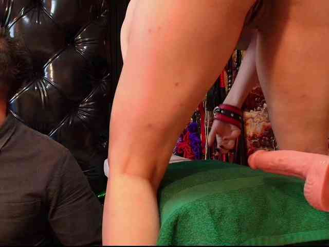 MASTER-N-BUNNIE webcam